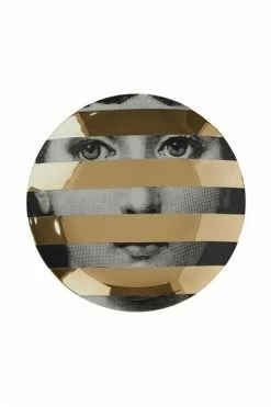 FORNASETTI Borden Plate Black 8 FORNASETTI Borden Plate Black -Filippa K Winkel 027ea0472691a60f598841e2e5e7ee05