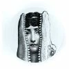 FORNASETTI Borden Plate White 2 FORNASETTI Borden Plate White -Filippa K Winkel 2101b428ea7321935c3aa9b5d48bd685