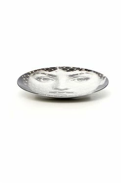 FORNASETTI Borden Theme & Variations N.78 PLATE Black -Filippa K Winkel 285ca89cc25312dbdf4ca173469fb4bd