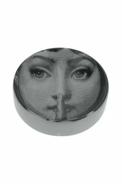 FORNASETTI Woonaccessoires Ashtray Gray -Filippa K Winkel 2e636aa1f69ddd6f18539d963cf26773