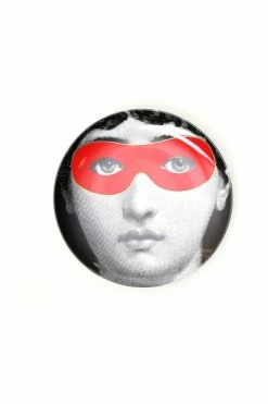 FORNASETTI Borden Plate Red