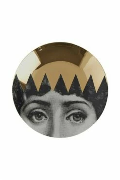 FORNASETTI Borden Plate Black 9 FORNASETTI Borden Plate Black -Filippa K Winkel 49aa0104ae891e6e427cd9fe84eeaaf3