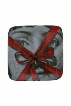 FORNASETTI Woonaccessoires Ashtray Gift Gray -Filippa K Winkel 4b3738349268e58116cd21f348424b9f