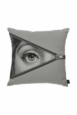 FORNASETTI Sierkussens Pillow Gray 9 FORNASETTI Sierkussens Pillow Gray -Filippa K Winkel 5f1d3179e80aceb09faeb7d274758245