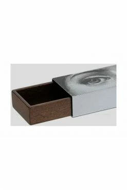 FORNASETTI Armbanden Box Homeware Black -Filippa K Winkel 7115e3b7bb221fca06ba7d695b6803d7