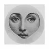 FORNASETTI Borden Plate White 2 FORNASETTI Borden Plate White -Filippa K Winkel a640a6ce0476d791e4968fca8c1ed959