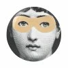 FORNASETTI Borden Plate Black -Filippa K Winkel b6aa513717988da4957434d5222a5e11