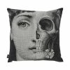 FORNASETTI Sierkussens Pillow Gray -Filippa K Winkel b944ab9e17c674ac86077322932cf521
