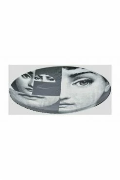 FORNASETTI Borden Plate Gray -Filippa K Winkel bf99529800a12b42a409ceb3d43e6693