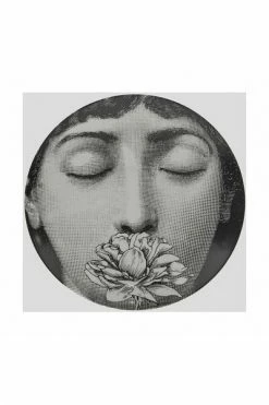 FORNASETTI Borden Plate White 9 FORNASETTI Borden Plate White -Filippa K Winkel cd2b894bef93cad924045eb142b67b1c