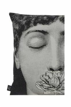 FORNASETTI Sierkussens Pillow Gray -Filippa K Winkel d2794ceab9db9e53ec03c60952988999